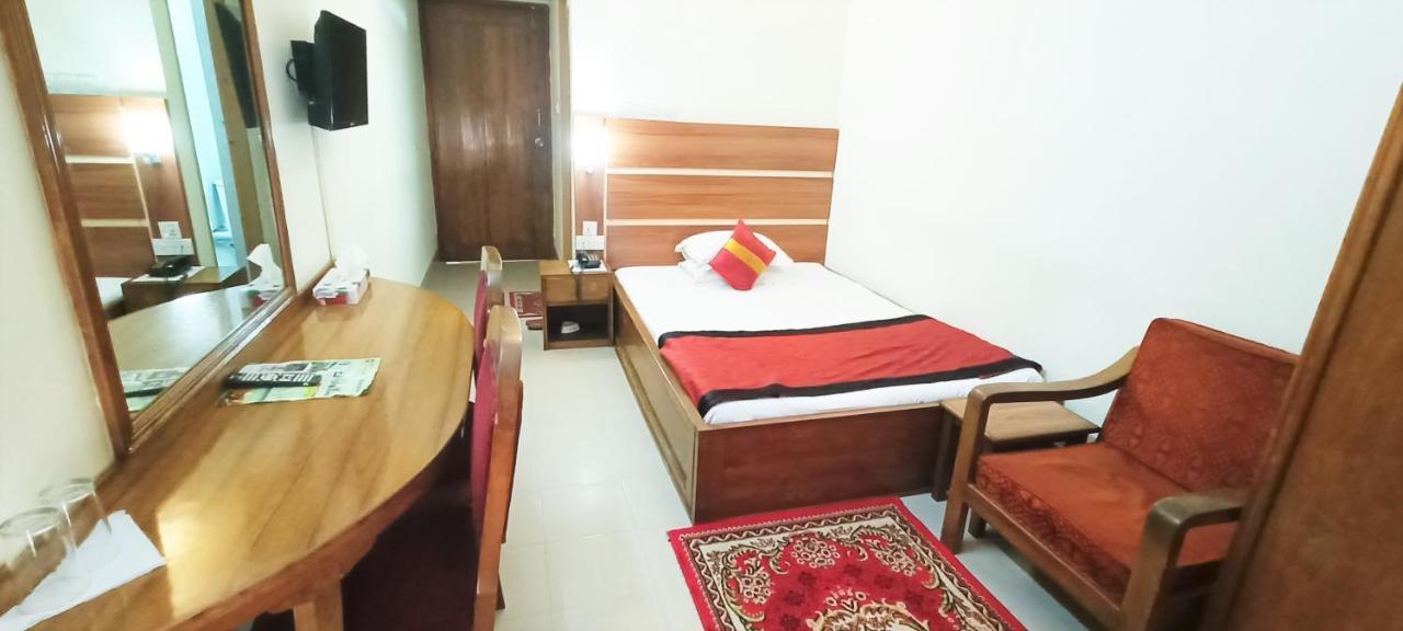 Hotel Supreme Sylhet Buitenkant foto